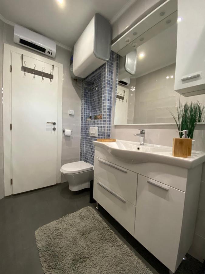 Apartman Petra Gustirna 외부 사진